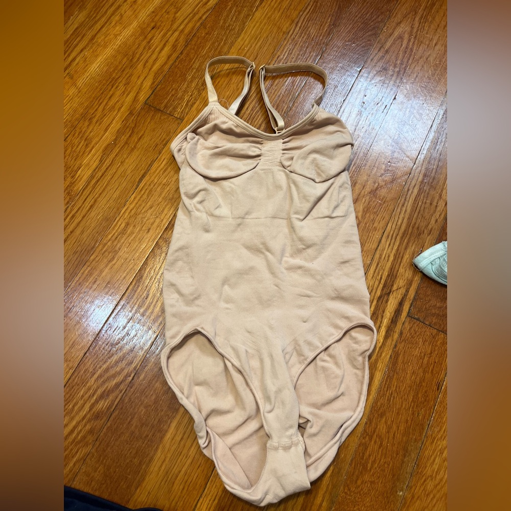 Skims shape wear
